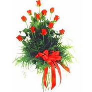 �stanbul �rem �i�ek ten 9 adet sevdiklerinize g�lden buket k�rm�z� g�l